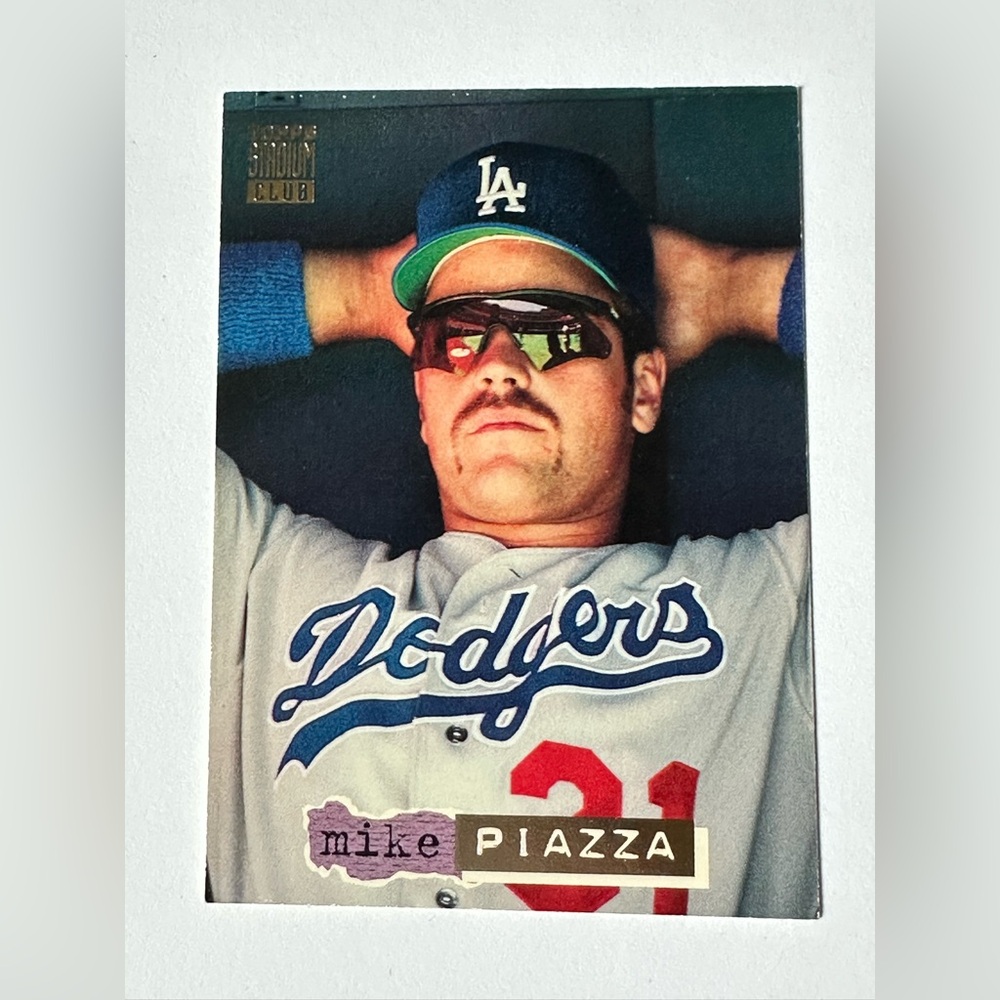 Mike Piazza Baseball Card - Blue, White, Red. No. 1 of 12.